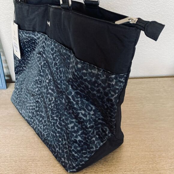Baggallini Large Carry All Cheetah Leopard Travel Tote Bag - Picture 3 of 5